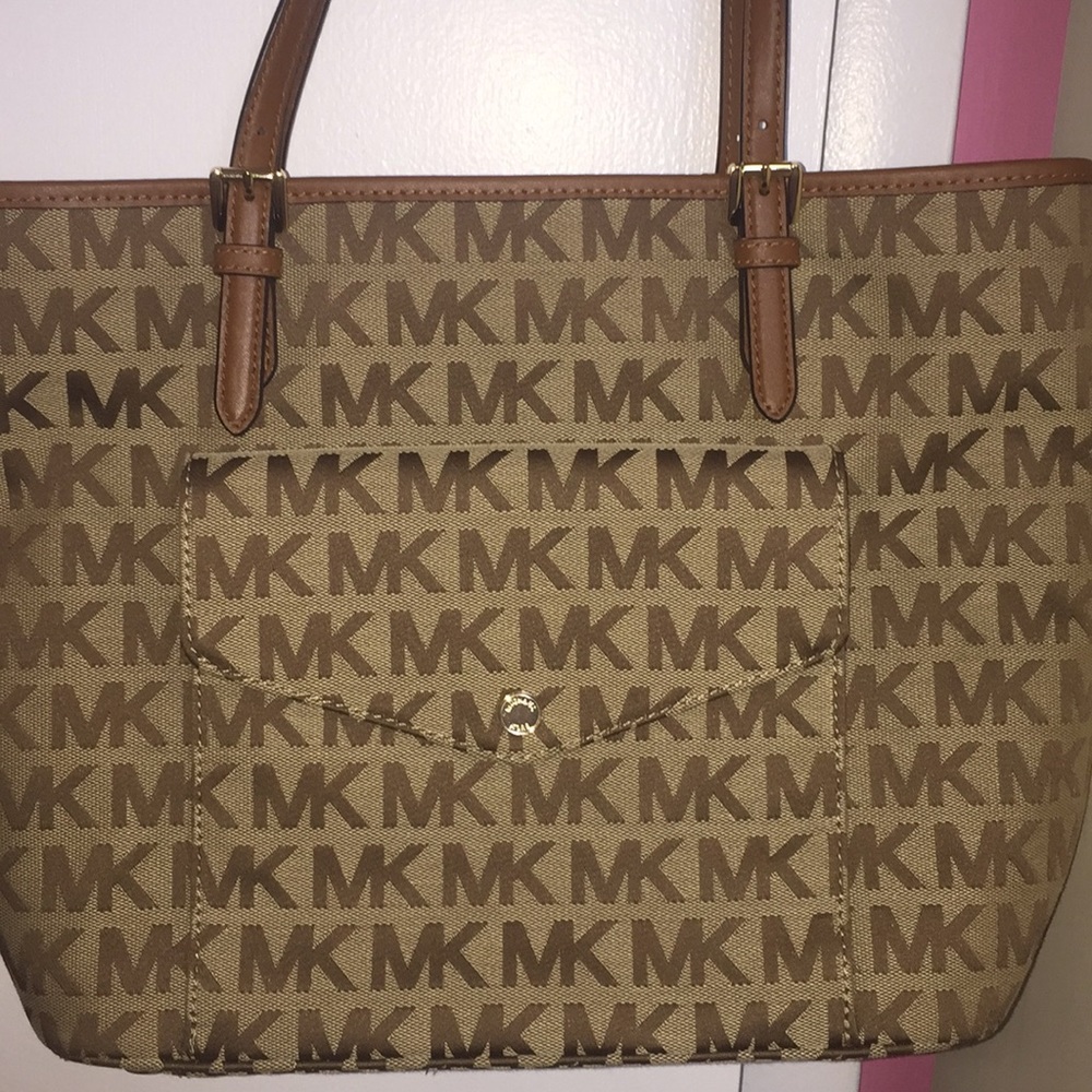 Michael Kors Jet Set Tote